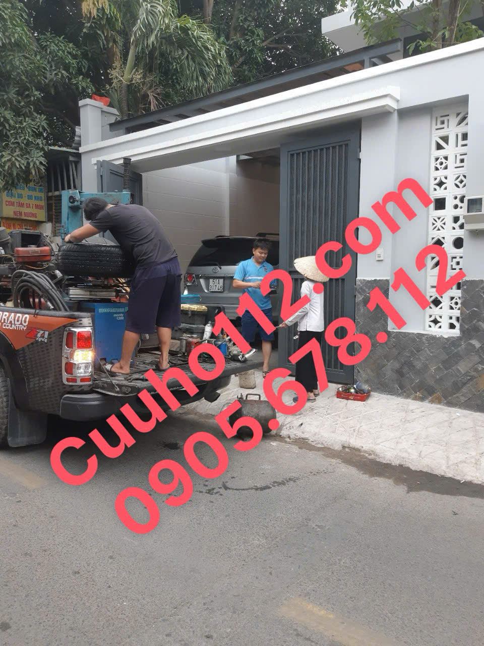 Dịch vụ vá xe ô tô 24/7 ở Thủ Đức
