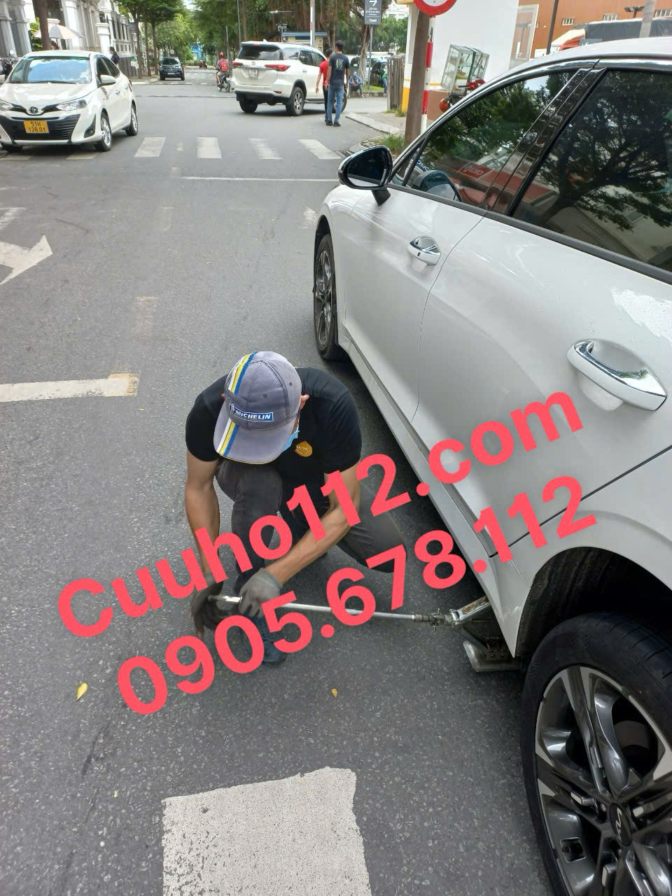 Vá xe tải giá tốt tại quận 9