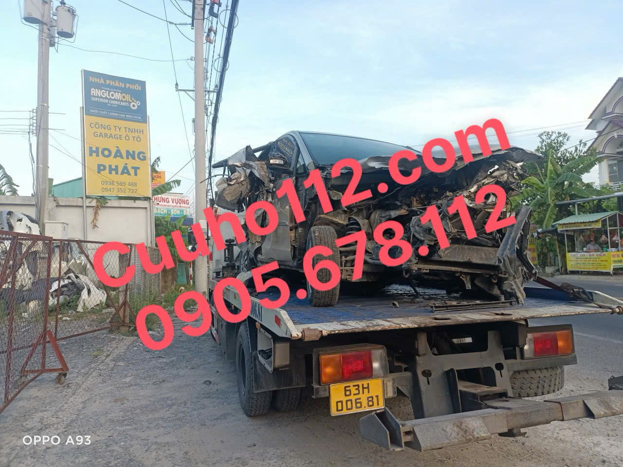 cẩu xe bị tai nạn Sài Gòn