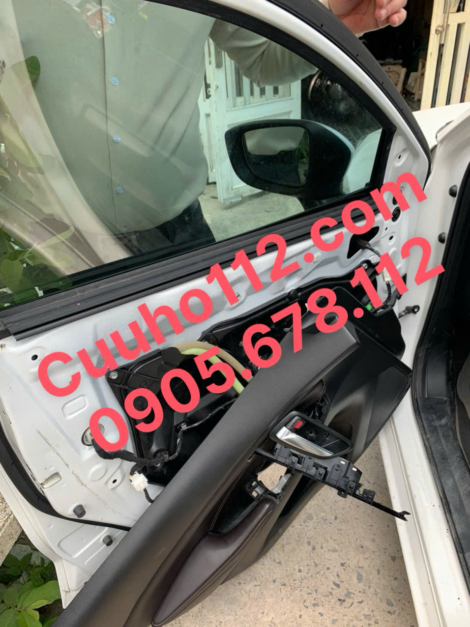 sửa ô tô tận nơi Thủ Đức